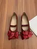Primer Encuentro con los Zapatos Mary Jane de Satén con Lazo Francés, Suela Plana, Correa Única, Corte Bajo y Punta Redonda, Diseño de Ballet