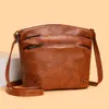 Bolsa Feminina de Grande Capacidade, Couro Macio, Novo Estilo da Moda para Mães de Meia-Idade, Bolsa de Ombro e Transversal de Alta Qualidade