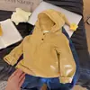 Ropa interior base con capucha a rayas para niños, estilo coreano Otoño Invierno, suave y amigable con la piel del bebé, suéter de manga larga