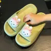 Nuevas zapatillas de verano para casa para parejas, de EVA, antideslizantes, para baño de mujer, sandalias sencillas para el hogar, venta al por mayor