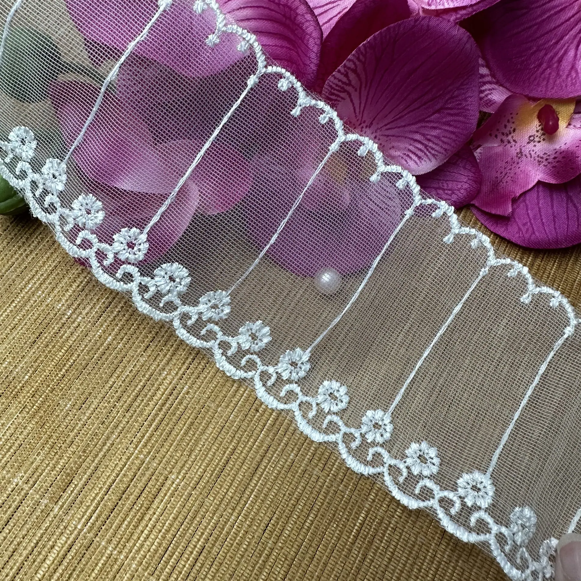 涤光连条花边
