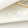 Pendientes de flor brillante de plata esterlina S925, joyería sencilla con temperamento de nicho, pendientes de flor de ciruelo de moda para mujer, pendientes de moda