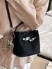 Bolso de Mano Pequeño Vintage para Mujer 2026 Nuevo Estilo Coreano Bolso Cubo de Nicho Bolso de Hombro Cruzado de Moda para el Trabajo Tendencia