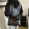 Bolsa Tote Grande Capacidade Outono/Inverno Feminina 2026 Nova Elegante Chique Ombro Único Transversal Bolsa de Axila com Toque de Luxo
