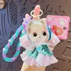 Llavero de Muñeca Pequeña de Dibujos Animados Creativa con Pañuelo en la Cabeza Colgante Lindo para Bolso Llavero de Coche Pequeño Regalo Venta al por Mayor