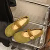 Sapatos Mary Jane baixos femininos, novo modelo outono 2026, versáteis e confortáveis, sapatos de festa, mocassins para mulheres
