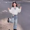 Conjunto de Dos Piezas de Moda Estilo Coreano para Chicas Dulces 2026 con Sudadera con Capucha Color Block y Jeans con Colgante de Gato