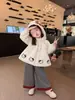Traje de Niña 26 Estilo Otoño/Invierno Chaqueta Cortavientos de Algodón con Capucha Acolchada Infantil Dibujos Animados Pantalones Rectos de Bebé con Forro de Terciopelo a Cuadros