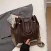 Bolsas para Mulheres 2025 Outono e Inverno Nova Textura de Nicho Coreana Bolsa Transversal de Alça Larga Bolsa de Ombro Tecida Bolsa Saco Fashion