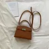 Bolsa de Mão Feminina de Alta Costura 2026 Nova Versátil Transversal Pequena Quadrada Bolsa Tote Pequena Exquisita da Moda para Sair