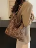 Bolso Cruzado de Estilo Japonés y Coreano con Estampado de Leopardo Ins 2024 Estilo Lazy Retro Estilo Occidental Bolso de Hombro de Lona Estudiante Todo Combinable Bolso de Tela
