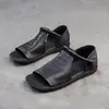 Sandalias retro de moda para exportación y ventas transfronterizas, nuevos estilos de verano, sandalias planas de punta abierta con diseño hueco, zapatos casuales para mujer suaves y cómodos