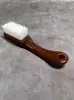 Cepillo para Limpiar Ranuras con Mango de Ámbar y Patrón de Tablero de Ajedrez para Pulir y Limpiar Nueces y Rudraksha
