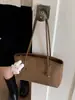 Bolsa de ombro retrô transfronteiriça para mulheres, nova moda 2026, bolsa de ombro requintada, bolsa tote de camurça de grande capacidade