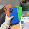 Jaqueta puffer com padrão de 8 palavras adequada para capa de celular Apple 15promax iphone14 cor sólida 13PRO furo fino tridimensional