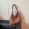 Bolso Retro de Cuero Suave para Mujer, Bolso Tote Versátil para el Hombro, para el Viaje Diario Coreano, Verano 2025