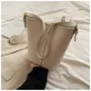 Bolso de mujer vintage estilo coreano con estampado de lichi 2026 nueva moda versátil bolso cubo casual para el día a día bolso de hombro cruzado para el trabajo