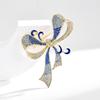 Nuevo Elegante Estilo Europeo Exquisito Lujo Broche de Lazo de Circonio Completo Broche de Abrigo Versátil Esmalte Azul Accesorios Exquisitos