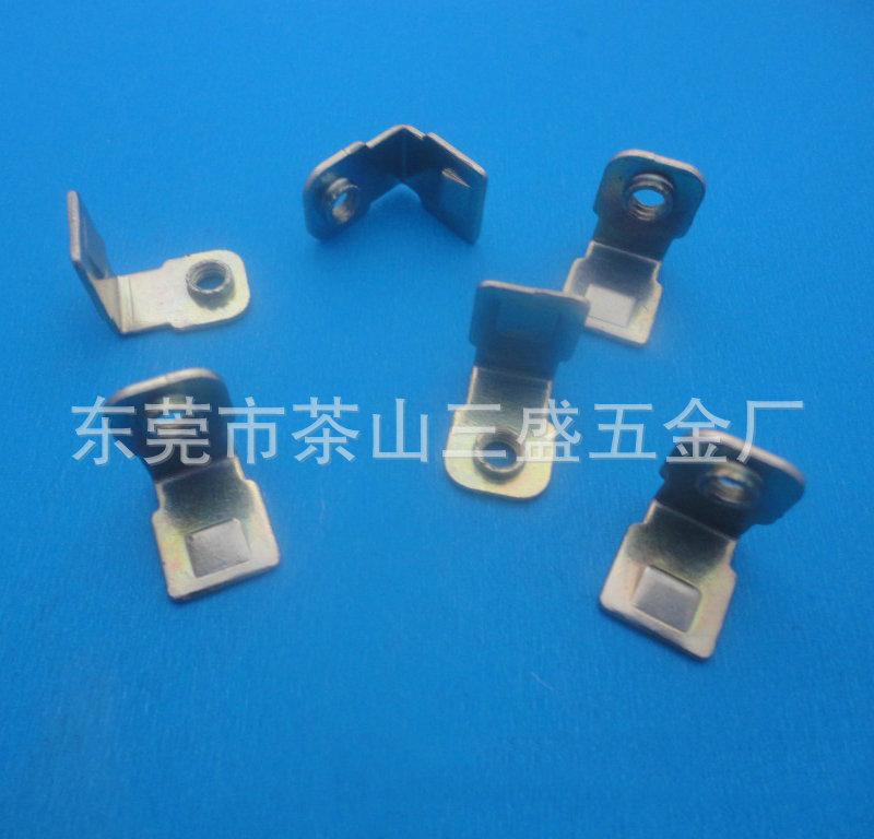 厂家批发：接线盒铁扣、固定铁扣