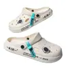 Pantuflas Zapatos Croc para Hombre 2023 Nuevos Antideslizantes Suela Gruesa Casual Exterior Estilo Coreano Playa Suela Suave Sandalias Baotou para Hombre
