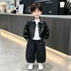 Roupas infantis, coleção de outono para meninos, jaqueta de couro, novo estilo 2026, jaqueta da moda e estilosa estilo coreano para crianças e bebês