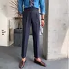 Estilo Verão Masculino Slim Fit Moda Cor Sólida Cintura Alta Calças Cropped Elegante Casual Business Estilo Italiano Calças Tendência com Fivela para Homens