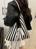 Bolsa de Lona de Gran Capacidad Estilo Perezoso 2024 Nuevo Rayas Color de Contraste Doble Cara Literaria Bolso de Hombro Bolso Tote