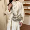 Bolso hobo de diseño vintage transfronterizo 2026, bolso de hombro de moda de nicho para el día a día, bolso cruzado para mujer