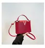 Elegante Bolso de Mujer 2025 Nuevo de Gama Alta Lujo Patrón de Cocodrilo Bolso Capu Lady V de Mano Hombro Transfronterizo Bolso de Mujer
