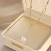 Collar de Perlas y Camelia Estilo Ins para Mujer, Gama Alta, Lujo Ligero, Gargantilla de Nicho, Cadena para Clavícula, Accesorio Exquisito y Versátil