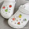 Pingentes de sapato 3D em formato de fruta: designs de morango, pêssego, melancia, maçã e cereja. Faça você mesmo, decorações de sapato removíveis, acessórios fofos