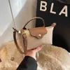 Bolso de Nylon Tipo Dumpling para Mujer Retro de Hombro Cruzado de Mano Pequeño Cuadrado Múltiples Colores Disponibles Personalización
