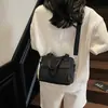 Bolso de Mano Moderno y Versátil 2025 Nuevo Bolso Casual de Viaje para el Hombro Cruzado Bolso de Mano Ligero de Tela de Nailon para Mujer