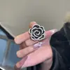 [Esplendor Perlado] Exquisitamente Elaborado, Elegante y Grandioso, Broche Floral de Mariposa de Lujo Ligero de Alta Gama, Broche de Moda y Sofisticado