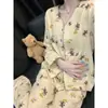 Conjunto de pijama cárdigan con estampado floral suave y retro estilo coreano para mujer, adecuado para usar en otoño, de manga larga, pierna larga, corte holgado para estar en casa