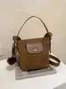 Nuevos Dijes para Bolsos Mini Simples Sensación de Alta Gama Bolsos de Tote Perezosos para Vacaciones para Mujeres Otoño Invierno Bolsos de Mano Retro