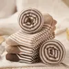 Meias Listradas Retrô para Mulheres no Outono e Inverno Meias de Terry Aconchegantes e Espessadas de Lã na Parte Interna Meias de Meia-Perna para o Inverno Resistentes ao Frio e Quentes Meias para Casa para Mulheres