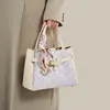 Bolsa de Mujer de Brocado Zhuang de Guangxi Patrimonio Cultural Inmaterial Bolsa Grande para Mamá Modelo Nuevo 2026 Estilo Único Bolso de Hombro Cruzado Bolso de Mano