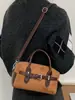 Bolso de mano moderno y minimalista con un diseño único, nueva colección 2026, moderno y elegante, versátil bolso de hombro y bolso cruzado, bolso pequeño cuadrado estilo coreano