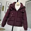 Chaqueta de Algodón Gruesa con Capucha para Mujer, Invierno 2025, Nueva, Ajustada, Corta, Moda, Holgada, Tendencia, Ropa de Abrigo de Algodón