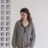 Blusa tipo camiseta de manga larga a rayas de seda helada lyocell, casual y relajada, para mujer, adecuada para primavera y verano, top holgado con protección solar