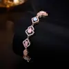 Pulseras huecas coloridas, exquisitas y de diseño intrincado para mujer; un toque de lujo con detalles en oro rosa; accesorios únicos y elegantes, venta al por mayor desde la fábrica