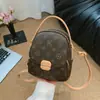 Bolsa Nueva de Primavera 2026 Transfronteriza Moda Casual Popular en Internet Tendencia Versátil Vintage Pequeña Cuadrada de un Solo Hombro