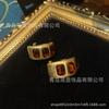 Pendientes, pulsera y collar distintivos de Nanyang, de cobre antiguo de la época, con incrustaciones de té y diamantes de imitación chapados en oro retro de 18 quilates.