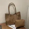 Bolso tote nuevo de gran capacidad, color liso, hecho de cuero encerado al aceite, versátil, retro, elegante y perfecto para ir al trabajo, con un diseño simple y chic, adecuado para llevar en la mano o al hombro