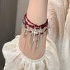 Pulsera de Cadena con Borla de Cuentas Multicapa Estilo Oscuro para Mujer, Estilo Retro Dulce-Cool, Diseño Punk de Nicho, Joyería de Mano Personalizada