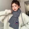Bufanda para Mujer 2024 Nueva Otoño e Invierno Estilo Coreano Retro Trenzado de Alta Gama Dopamina Cálida a Prueba de Frío Bufanda Bordada