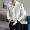 Camisa de lujo de estilo coreano, sofisticada y ligera para hombre, manga larga blanca, resistente a las arrugas y de fácil cuidado, disponible en tallas grandes, estilo de exportación moderno