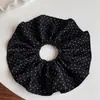 Scrunchie Grande de Tela Estilo Coreano con Borde Elegante, Diadema Versátil de Moda para Coletas y Faldas