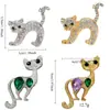 Broche de gato con incrustaciones de diamantes, pin de animal creativo de aleación, accesorio de moda, broche de animal transfronterizo, exquisito, lindo, vintage